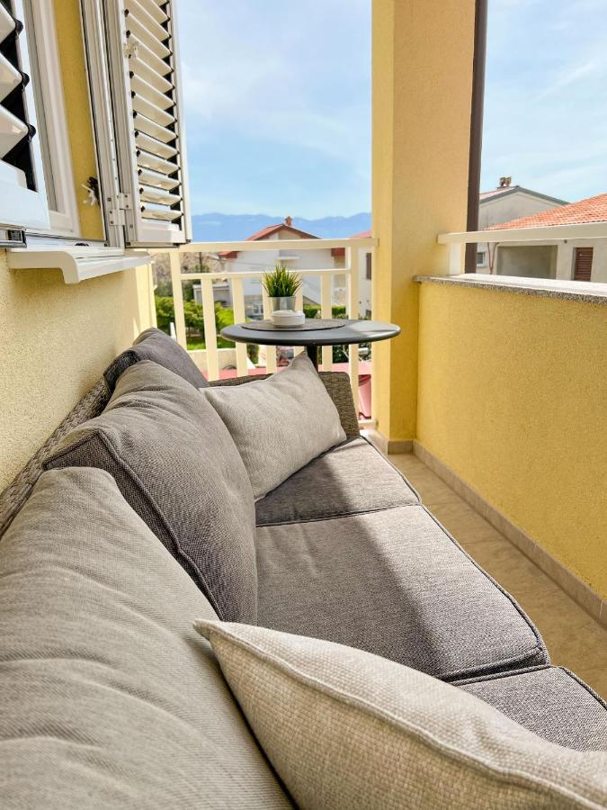 Apartment Baska Mit Poolarea - Krk, Kroatien 외부 사진