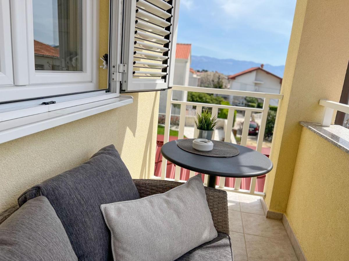 Apartment Baska Mit Poolarea - Krk, Kroatien 외부 사진