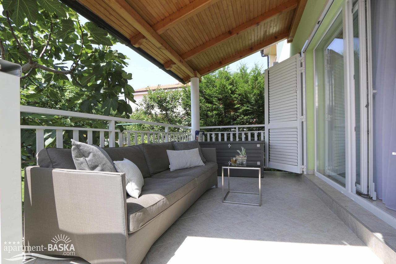 Apartment Baska Mit Poolarea - Krk, Kroatien 외부 사진